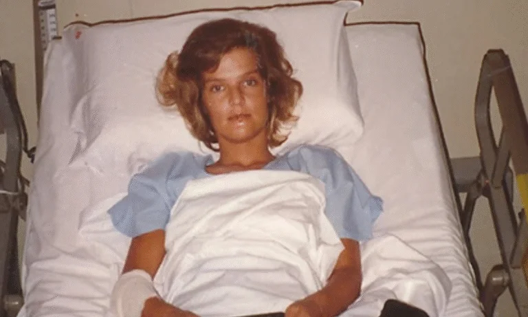 She Got on a Plane to Reunite with Her Fiancé — What Happened Next Will Leave You Speechless