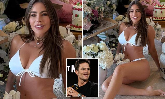 She Looks 30!” — Sofia Vergara’s Bikini Birthday Photos Go Viral